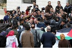 uk consul chased in ramallah