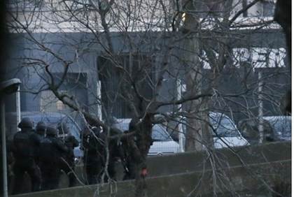 kosher paris supermarket attacker says hes with isis