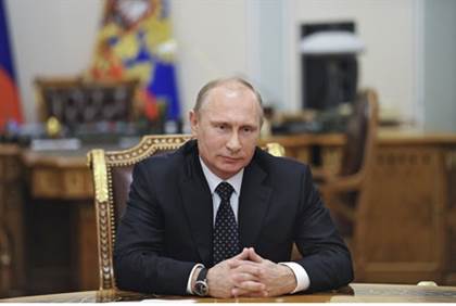 putin aide says israel trains isis
