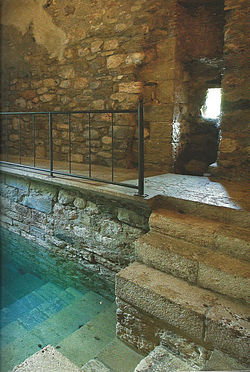 mikvah found in spain