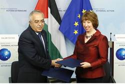 eu makes aid deal with pa